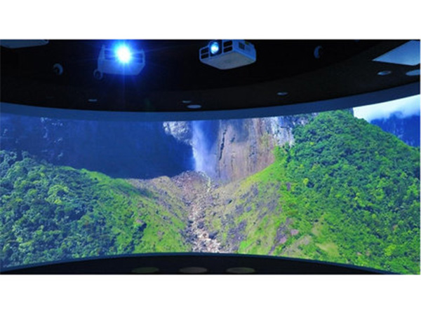 投影融合大屏幕